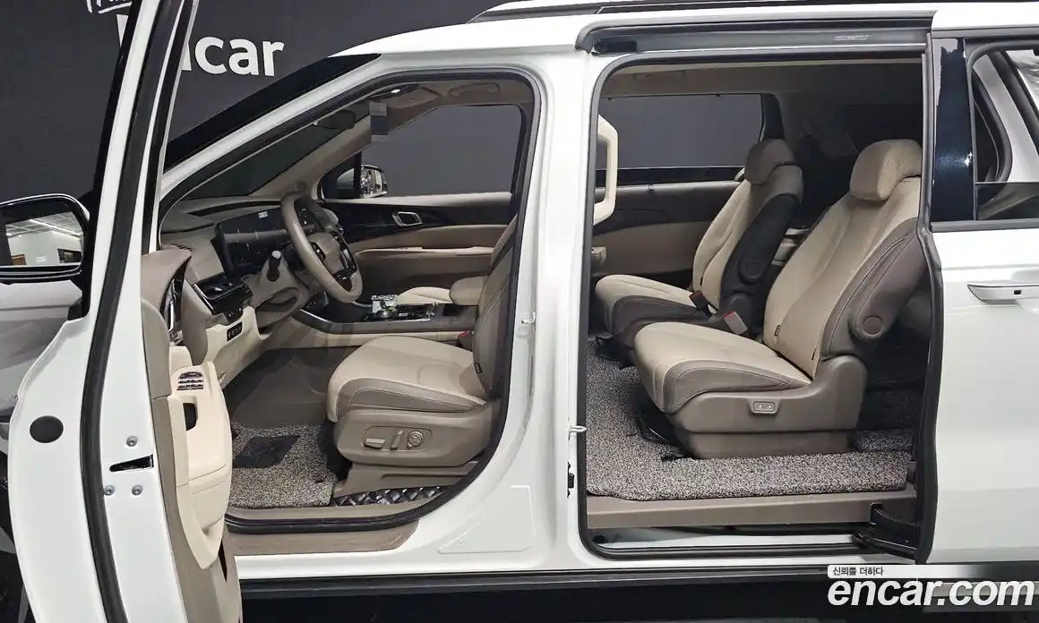 Kia Canival 2025 1.6 Автомат в Москве № 115349, фото 17