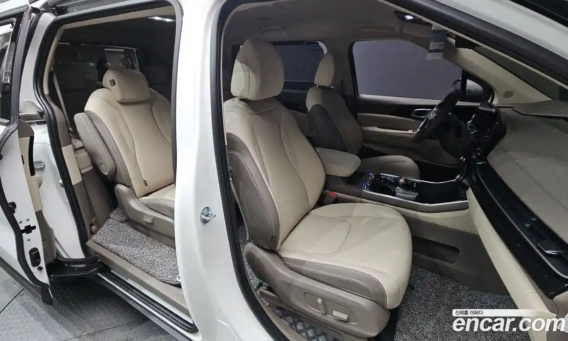 Kia Canival 2025 1.6 Автомат в Москве № 115349, фото 19