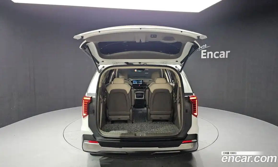 Kia Canival 2025 1.6 Автомат в Москве № 115349, фото 20