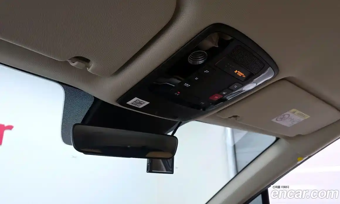 Kia Canival 2023 3.5 Автомат в Москве № 120089, фото 17