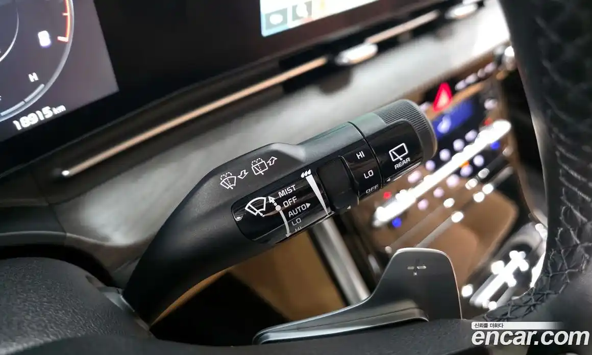 Kia Canival 2023 3.5 Автомат в Москве № 120089, фото 18