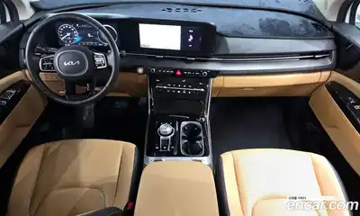 Kia Canival 2023 3.5 Автомат в Москве № 120089, миниатюра 7