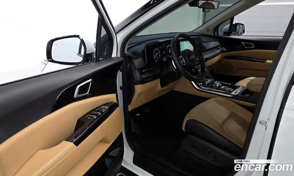 Kia Canival 2023 3.5 Автомат в Москве № 120089, фото 10