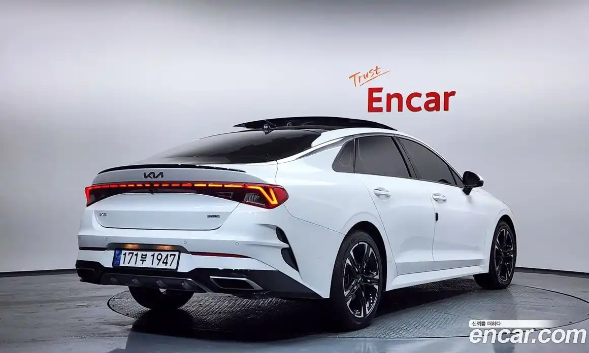 Kia K5 2023 2.0 Автомат в Москве № 120507, фото 2