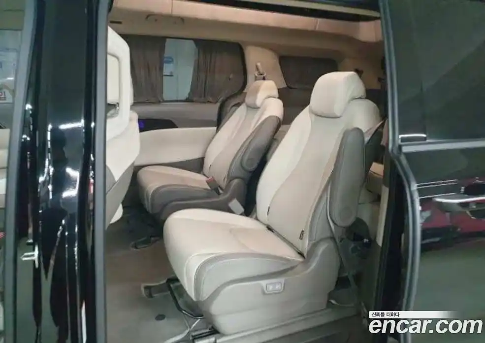 Kia Canival 2025 3.5 Автомат в Москве № 120724, фото 10