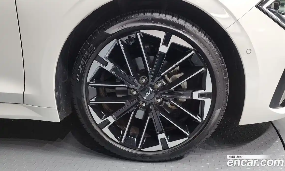 Kia K5 2024 1.6 Автомат в Москве № 120996, фото 1