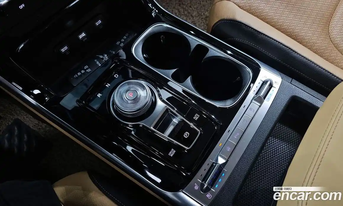 Kia Canival 2023 2.2 Автомат в Москве № 121571, фото 9