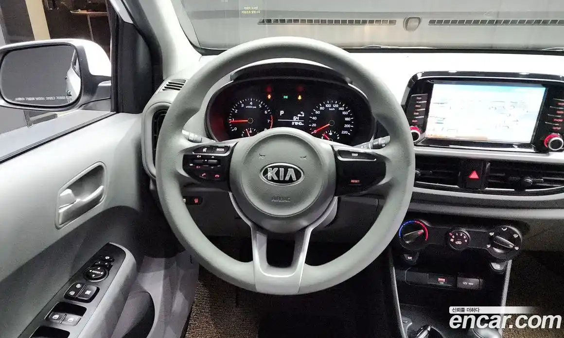 Kia Morning 2021 1.0 Автомат в Москве № 122098, фото 17