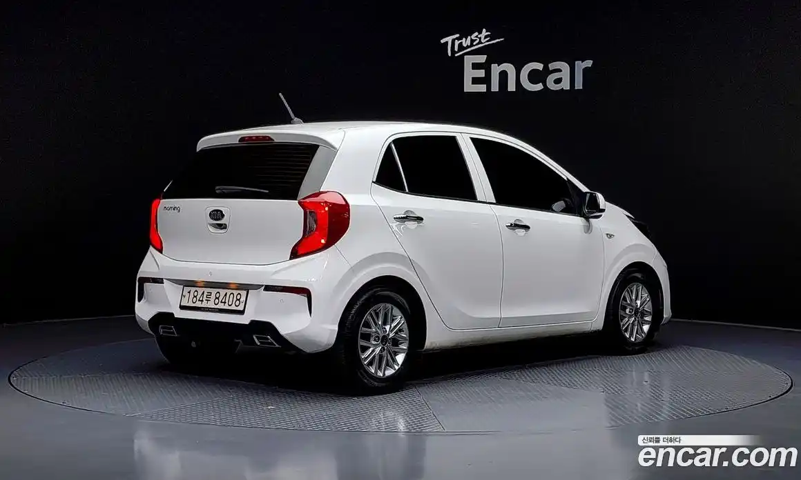 Kia Morning 2021 1.0 Автомат в Москве № 122098, фото 20