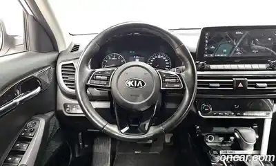 Kia Seltos 2021 1.6 Автомат в Москве № 12322, миниатюра 2