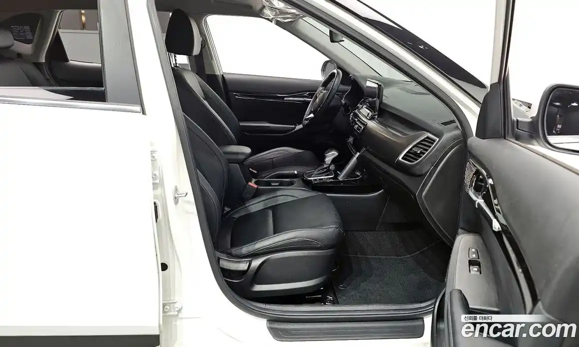 Kia Seltos 2021 1.6 Автомат в Москве № 12322, фото 9