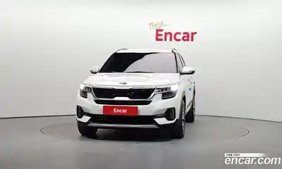 Kia Seltos 2021 1.6 Автомат в Москве № 12322, миниатюра 10