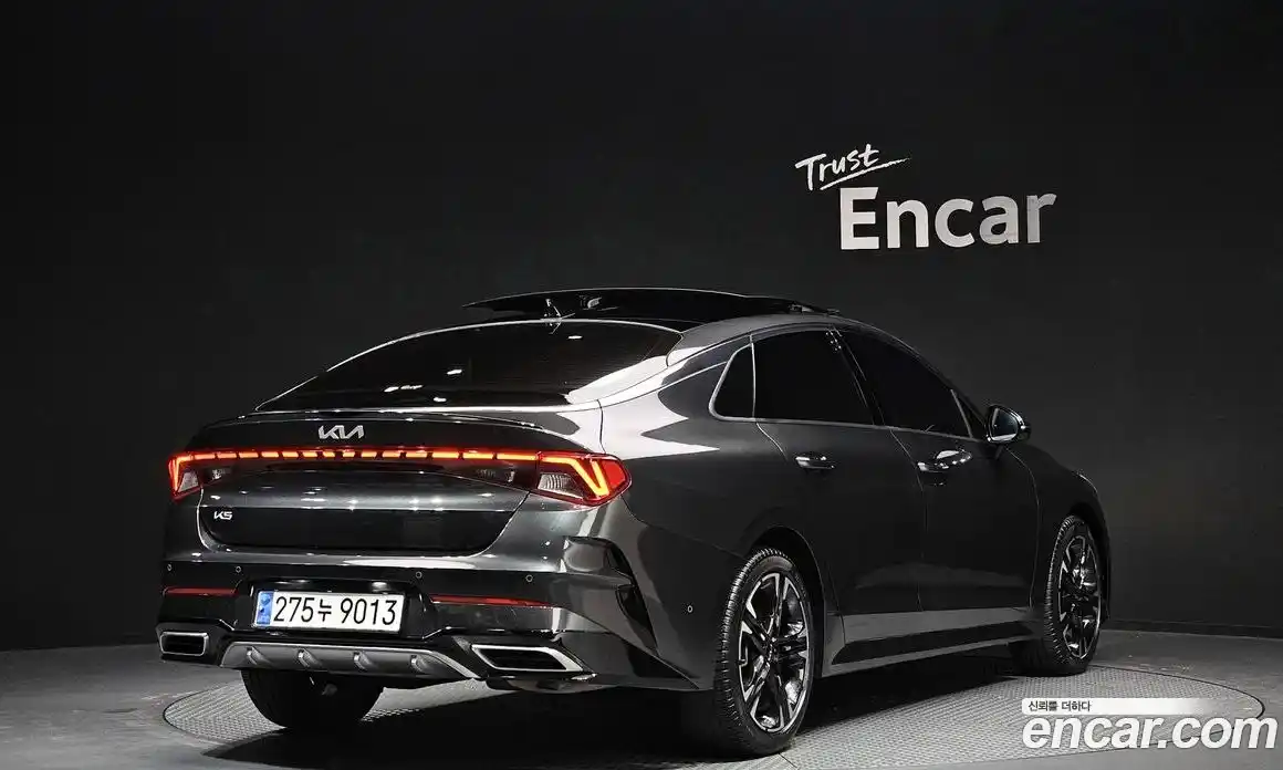 Kia K5 2023 1.6 Автомат в Москве № 123948, фото 1