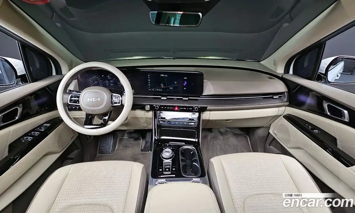 Kia Canival 2023 3.5 Автомат в Москве № 124067, фото 18