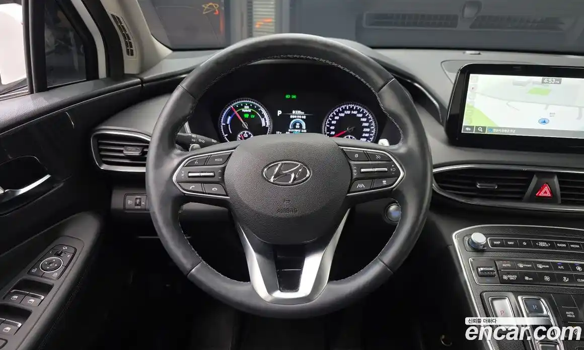 Hyundai Santa Fe 2023 1.6 Автомат в Москве № 125484, фото 13