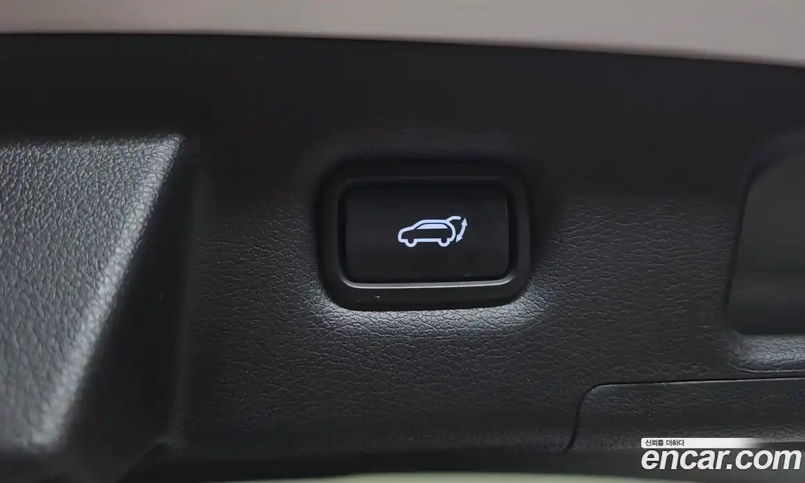 Hyundai Santa Fe 2023 1.6 Автомат в Москве № 125484, фото 20