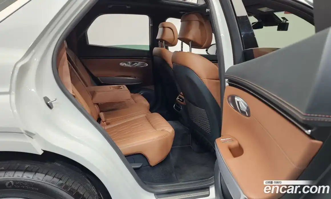 Genesis GV70 2024 2.5 Автомат в Москве № 127348, фото 19