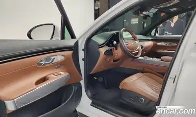 Genesis GV70 2024 2.5 Автомат в Москве № 127348, миниатюра 3