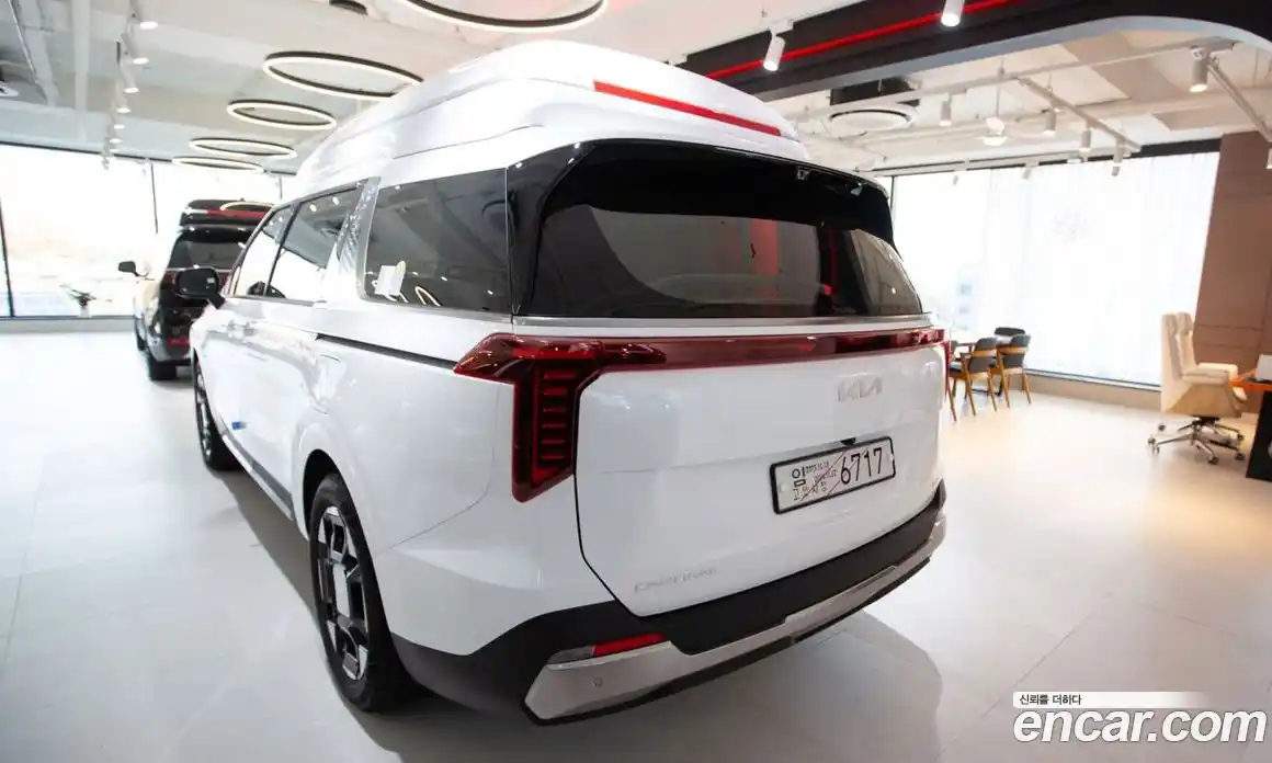 Kia Canival 2025 1.6 Автомат в Москве № 127417, фото 3