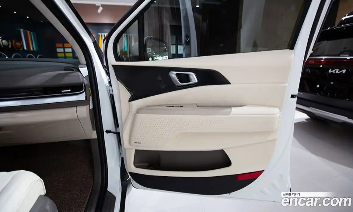 Kia Canival 2025 1.6 Автомат в Москве № 127417, фото 8