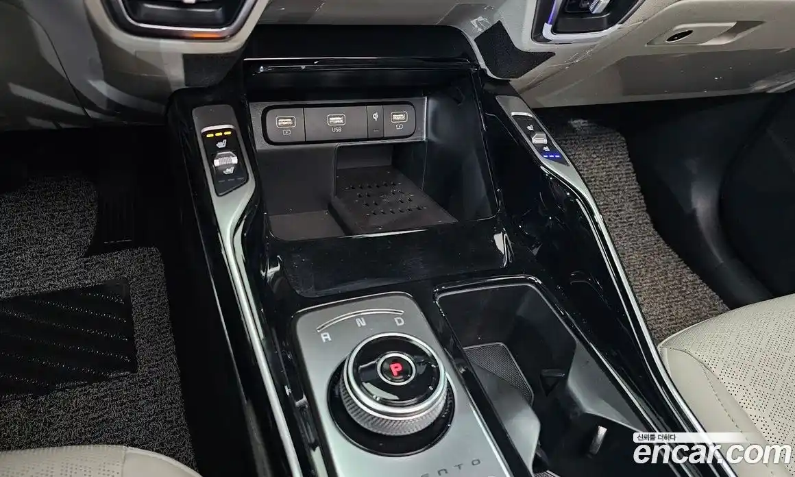 Kia Sorento 2023 1.6 Автомат в Москве № 129288, фото 13