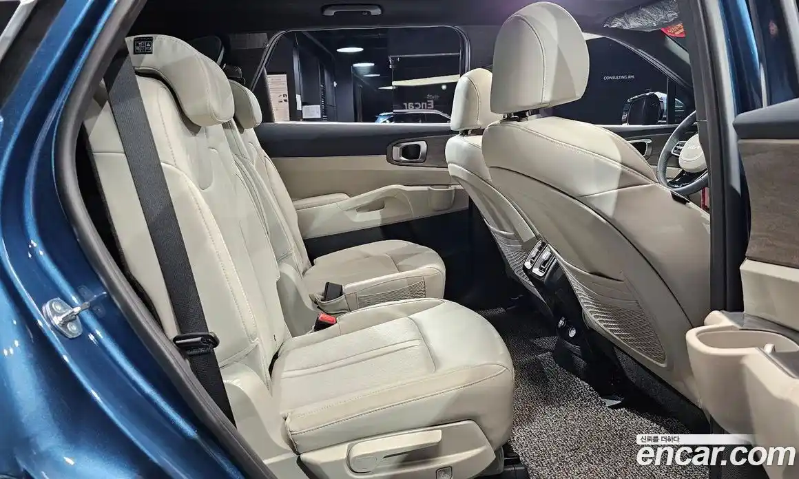 Kia Sorento 2023 1.6 Автомат в Москве № 129288, фото 17