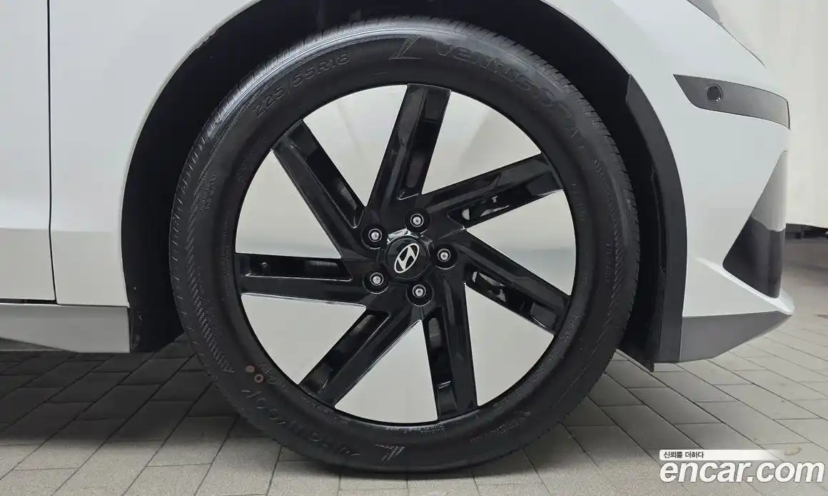 Hyundai Ioniq 6 2024 0.1 Автомат в Москве № 129900, фото 8