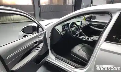 Hyundai Sonata 2023 2.0 Автомат в Москве № 130095, миниатюра 11