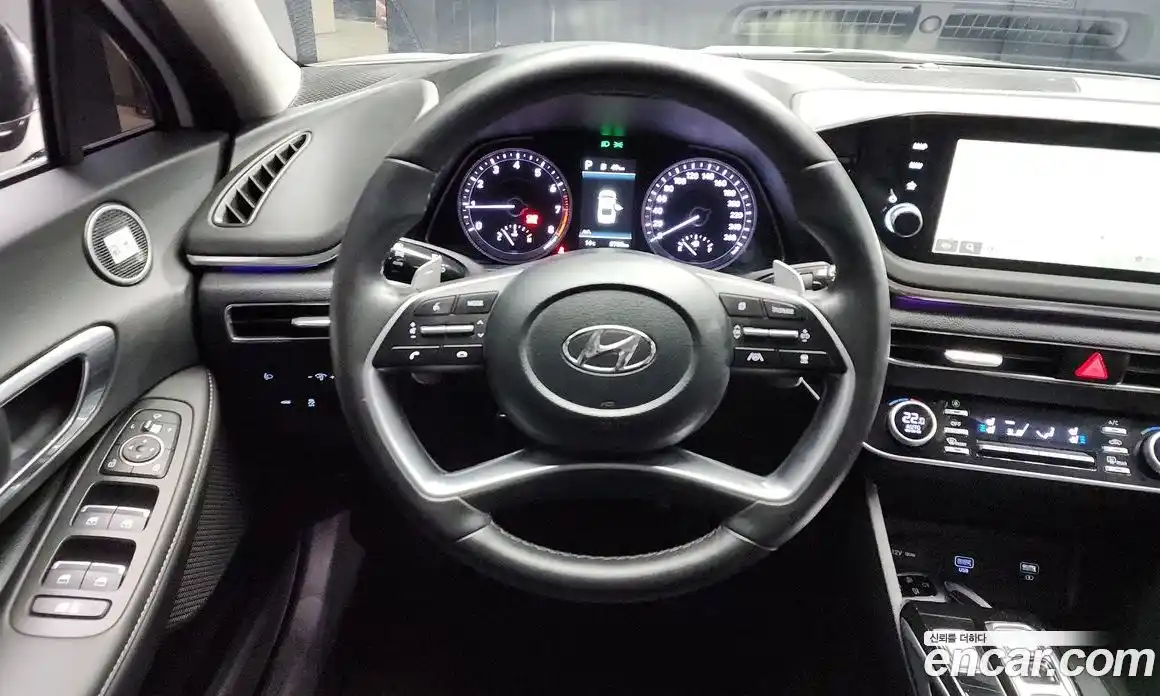 Hyundai Sonata 2023 2.0 Автомат в Москве № 130095, фото 5