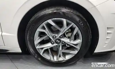 Hyundai Sonata 2023 2.0 Автомат в Москве № 130095, миниатюра 9