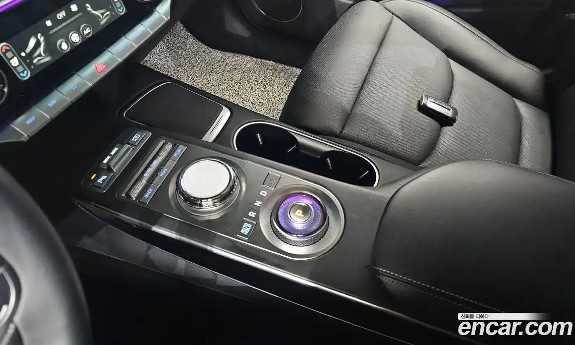 Genesis GV70 2023 2.5 Автомат в Москве № 13024, фото 9