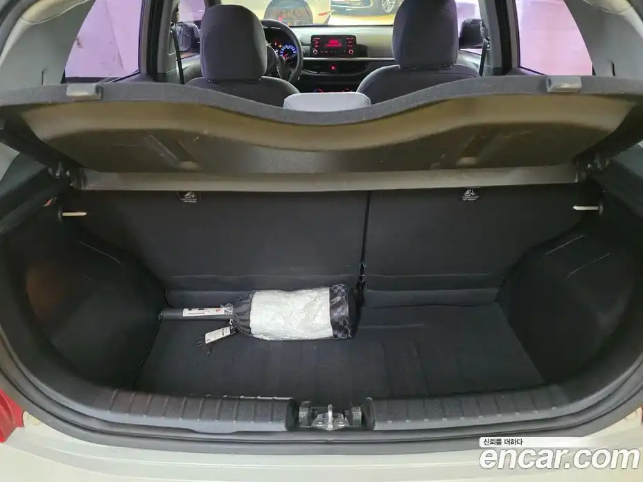 Kia Morning 2020 1.0 Автомат в Москве № 131845, фото 20