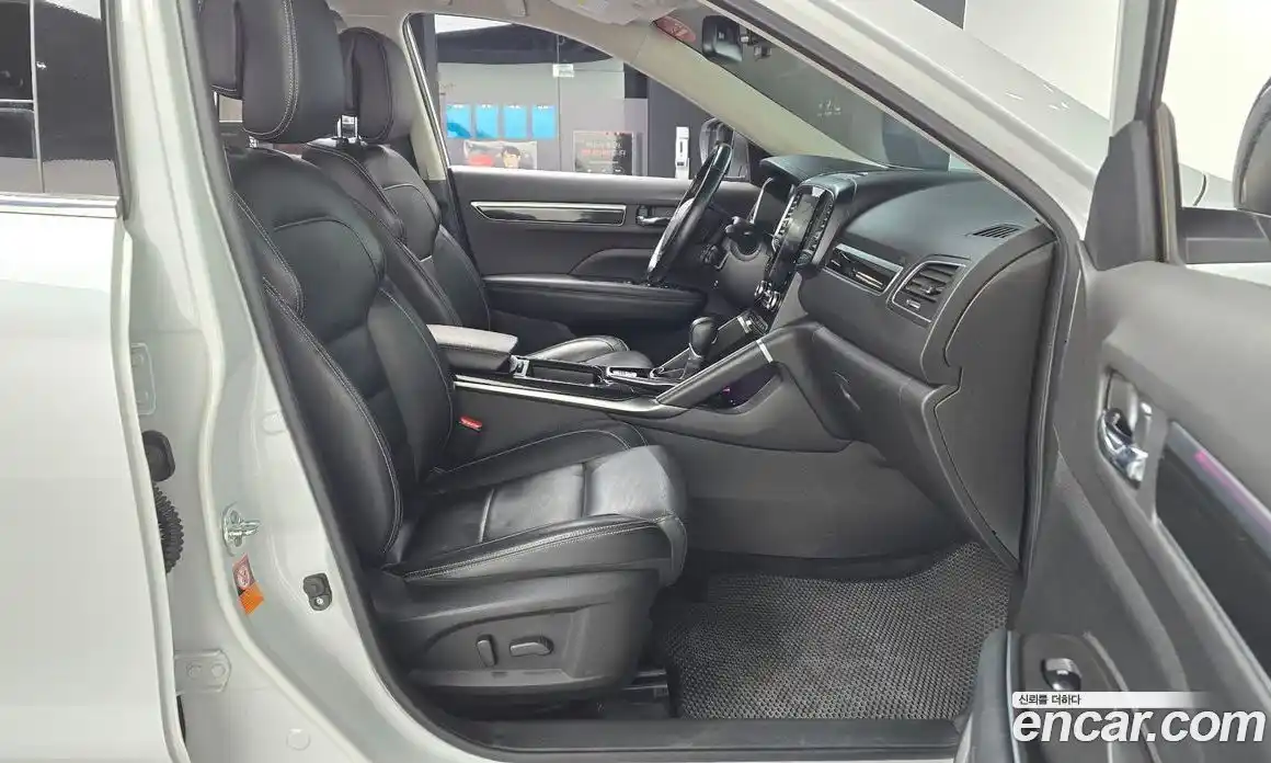 Renault QM6 2017 2.0 Автомат в Москве № 137970, фото 11