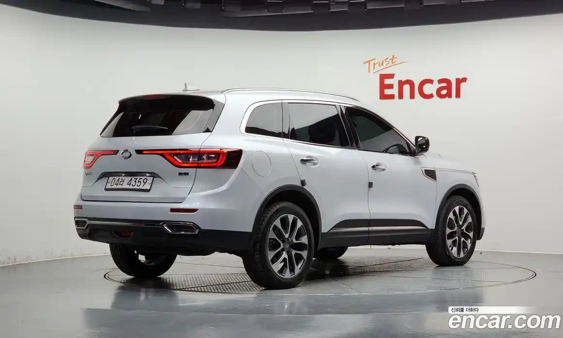 Renault QM6 2017 2.0 Автомат в Москве № 137970, фото 14