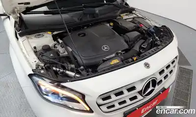 Mercedes-Benz GLA-Class 2018 2.0 Автомат в Москве № 141603, миниатюра 11