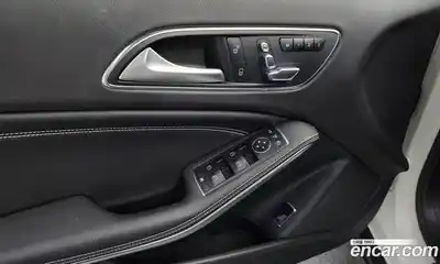 Mercedes-Benz GLA-Class 2018 2.0 Автомат в Москве № 141603, миниатюра 7