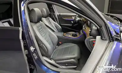 Mercedes-Benz E-Class, 2022