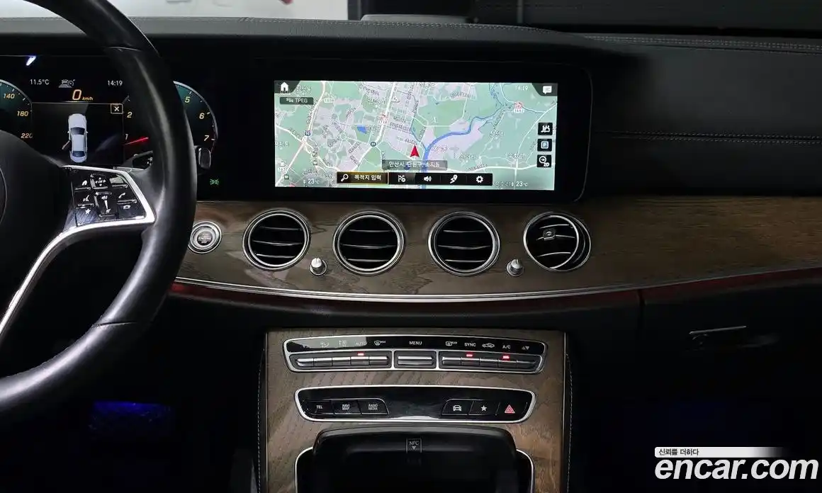 Mercedes-Benz E-Class 2022 2.0 Автомат в Москве № 143357, фото 15