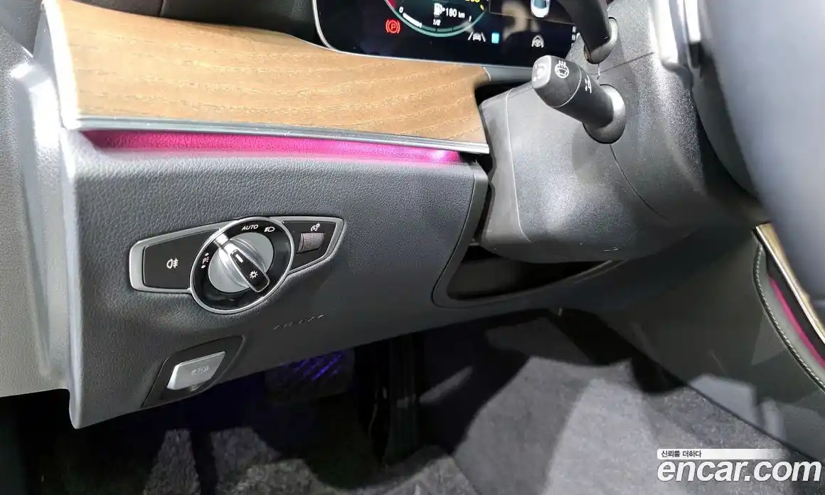 Mercedes-Benz E-Class 2022 2.0 Автомат в Москве № 143357, фото 17