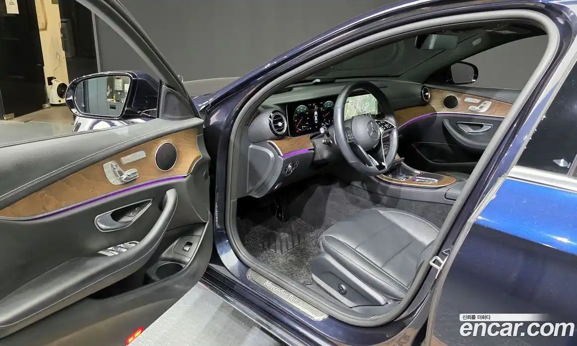 Mercedes-Benz E-Class 2022 2.0 Автомат в Москве № 143357, фото 10