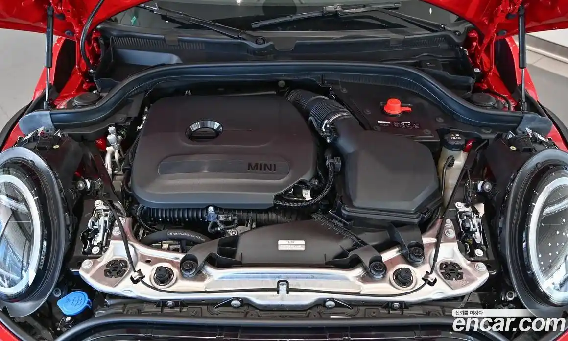 Mini Cooper Convertible 2025 2.0 Автомат в Москве № 143734, фото 6