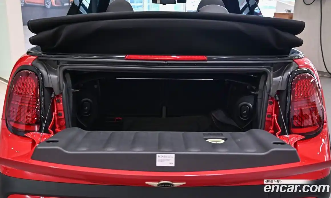 Mini Cooper Convertible 2025 2.0 Автомат в Москве № 143734, фото 7