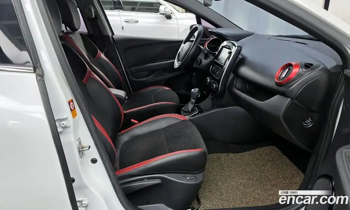 Renault Cilo 2018 1.5 Автомат в Москве № 146043, фото 12