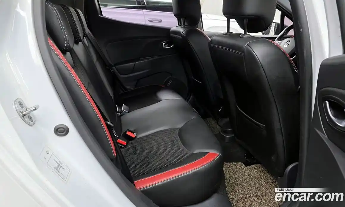 Renault Cilo 2018 1.5 Автомат в Москве № 146043, фото 10