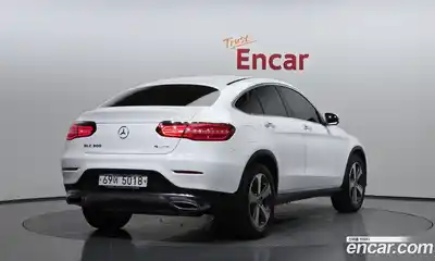 Mercedes-Benz GLC-Class 2019 2.0 Автомат в Москве № 149463, миниатюра 2