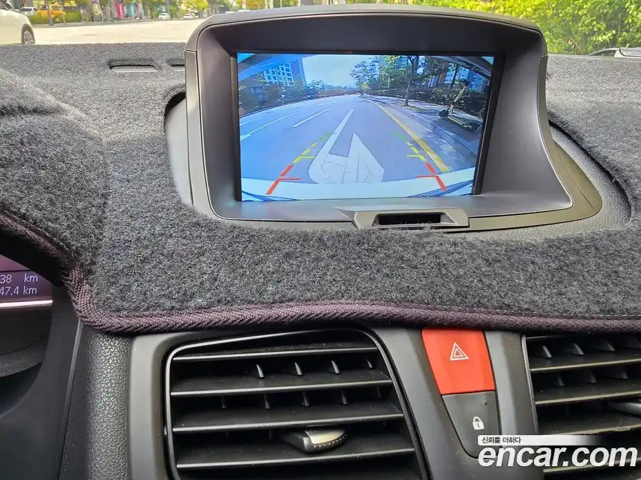 Renault SM3 2018 1.6 Автомат в Москве № 152488, фото 18