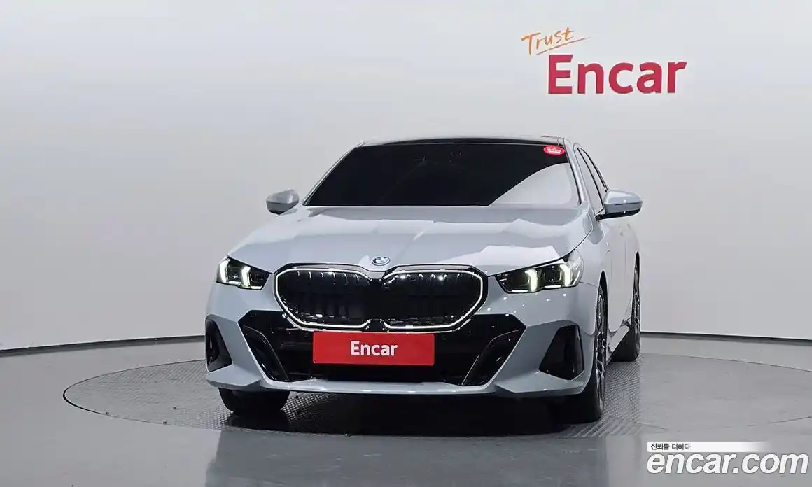 BMW 5-Series 2025 2.0 Автомат в Москве № 153534, фото 1