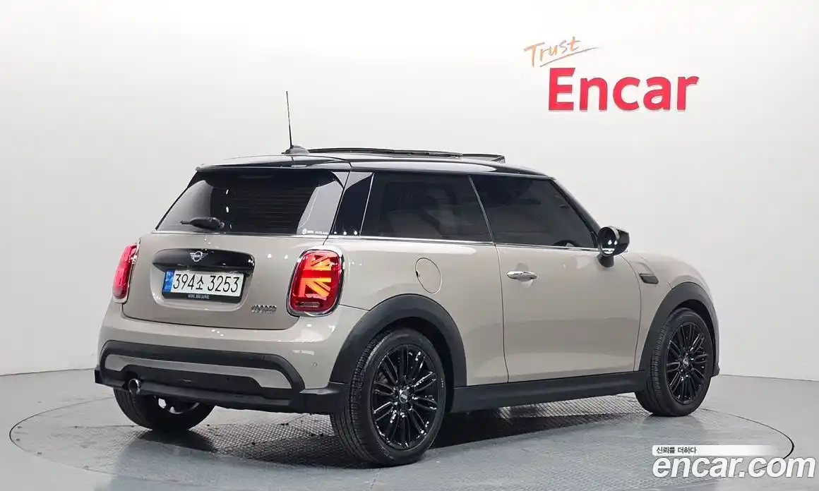 Mini Cooper 2022 1.5 Автомат в Москве № 153740, фото 17