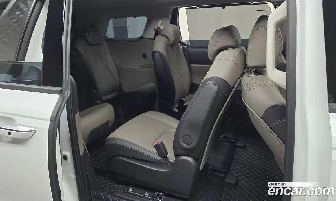 Kia Canival 2025 2.2 Автомат в Москве № 15427, фото 7