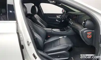 Mercedes-Benz E-Class 2021 1.9 Автомат в Москве № 161786, миниатюра 12